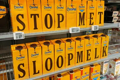 Stop met sloopmelk Chocomelk letterpakken